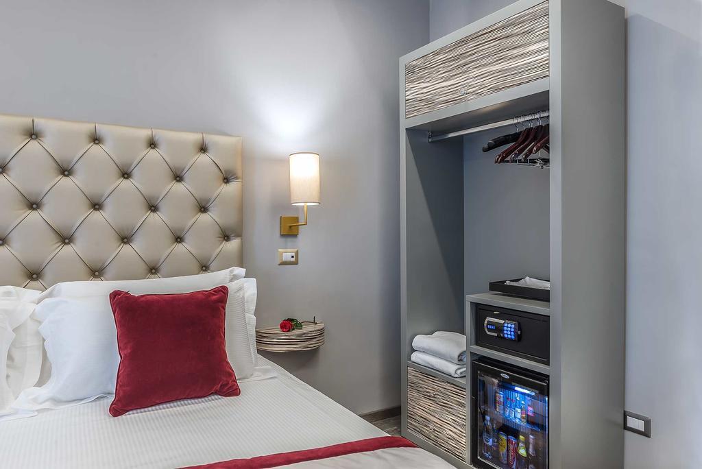 Colonna Suite Del Corso Рим Экстерьер фото